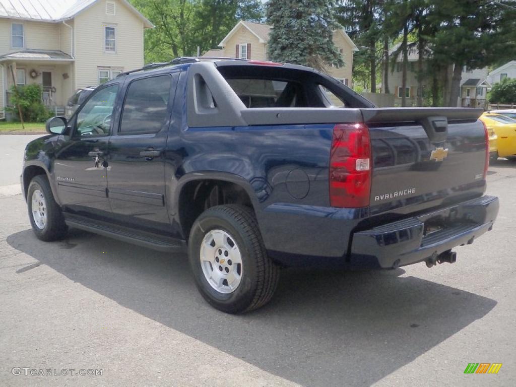 2010 Avalanche LS 4x4 - Imperial Blue Metallic / Ebony photo #7