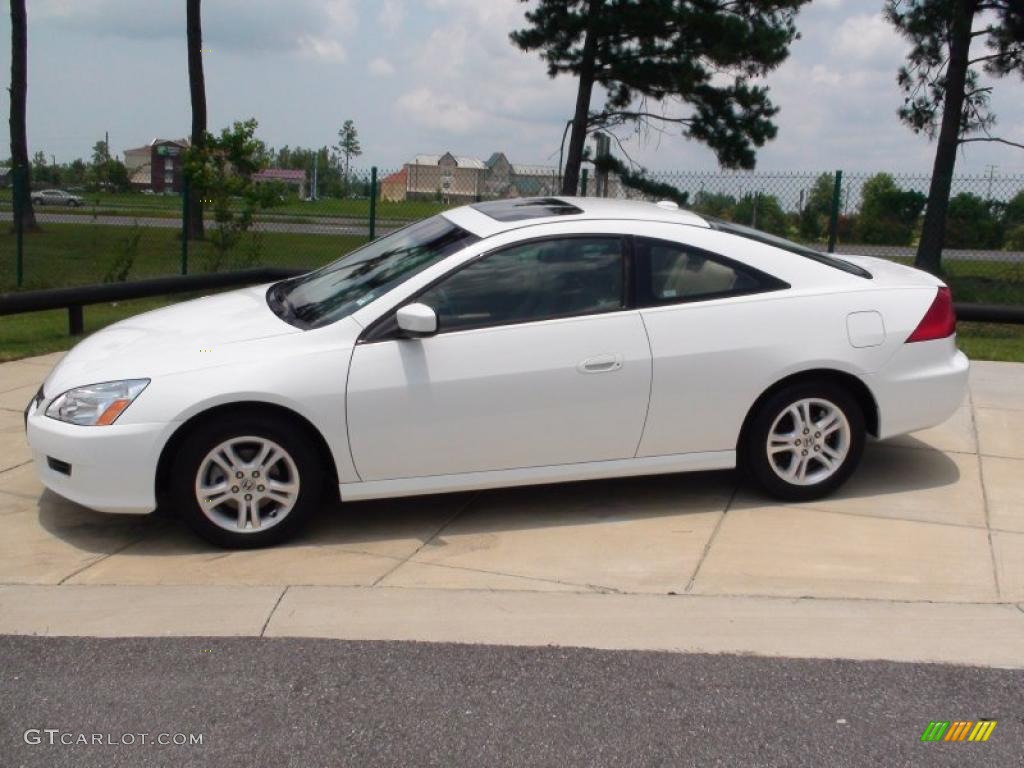 2007 Accord EX-L Coupe - Taffeta White / Ivory photo #11