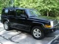 Black Clearcoat - Commander Sport 4x4 Photo No. 1