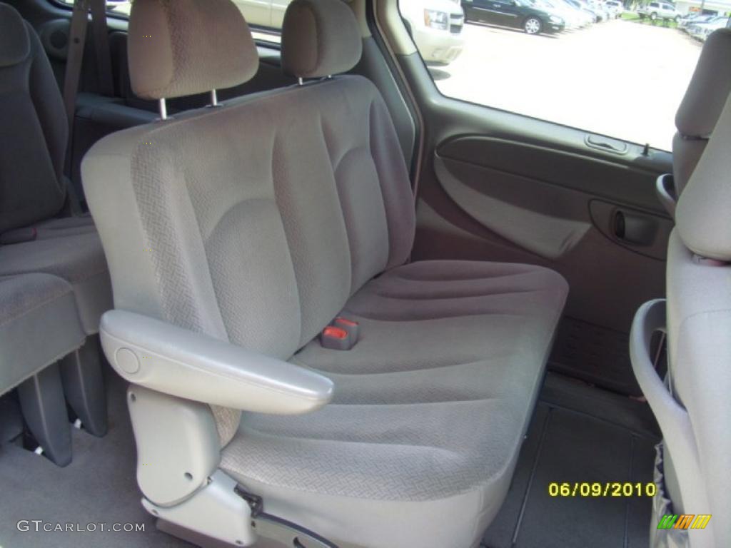 2006 Grand Caravan SE - Stone White / Medium Slate Gray photo #12