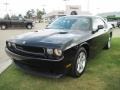 Brilliant Black Crystal Pearl - Challenger SE Photo No. 1