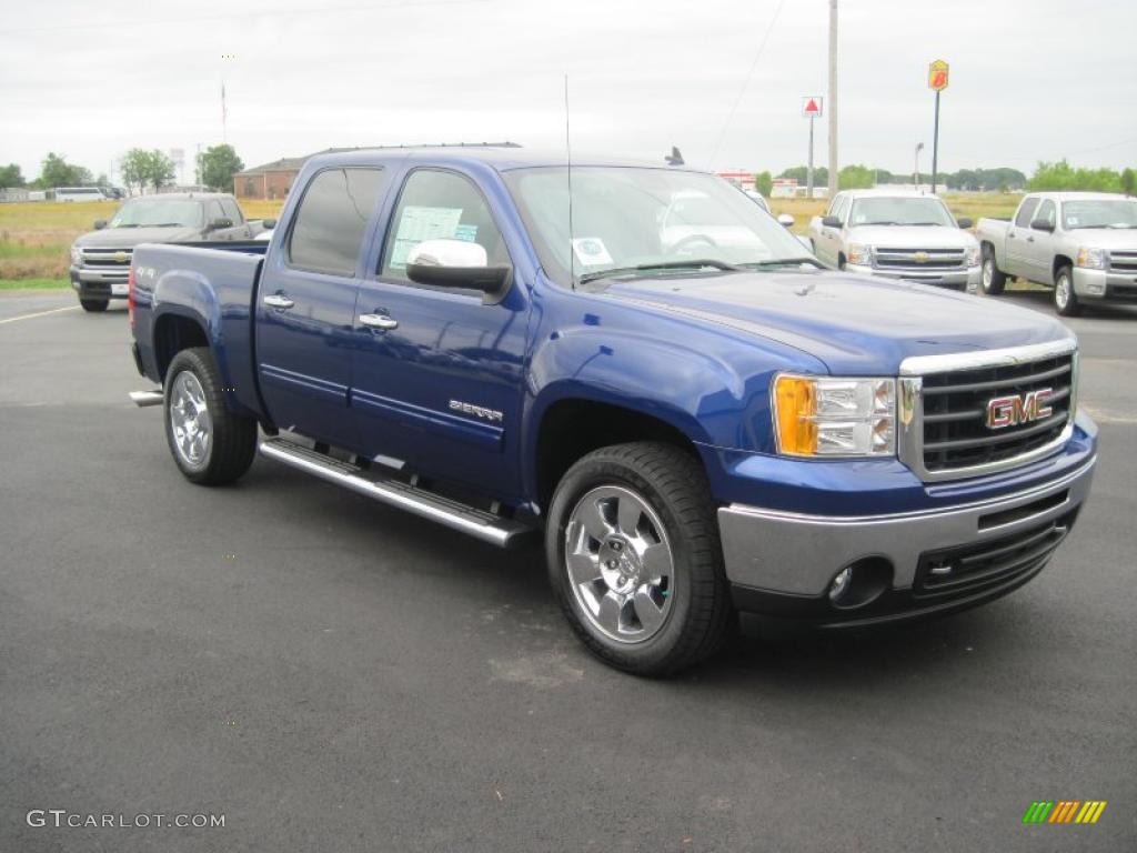 2010 Sierra 1500 SLE Crew Cab 4x4 - Laser Blue Metallic / Dark Titanium/Light Titanium photo #3