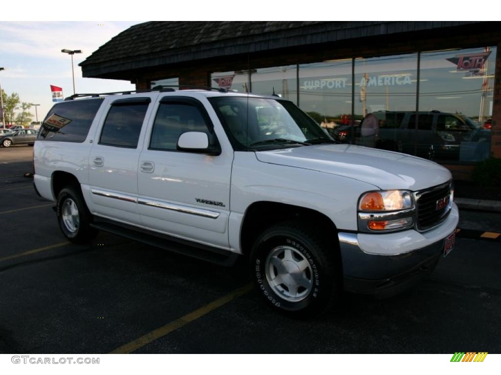 Summit White GMC Yukon