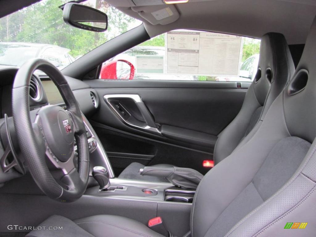 2011 GT-R Premium - Solid Red / Black Leather photo #21