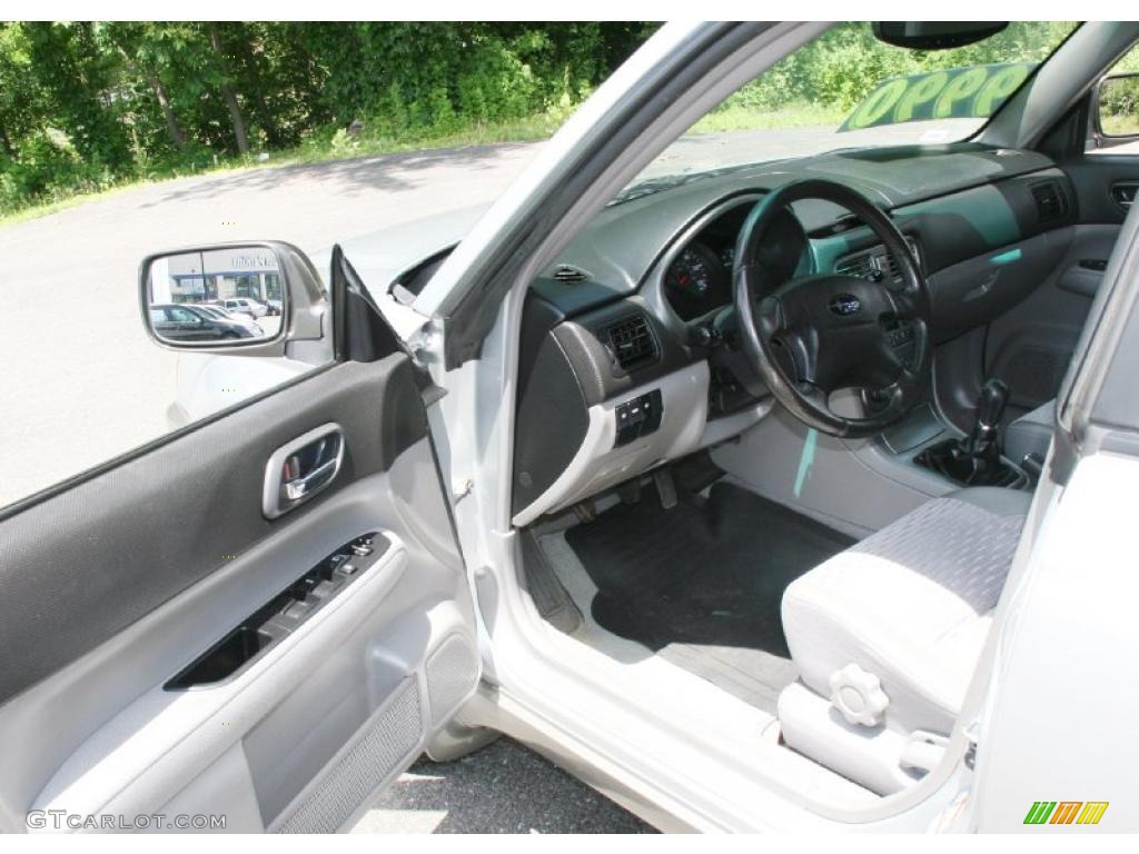 2003 Forester 2.5 XS - Platinum Silver Metallic / Gray photo #10