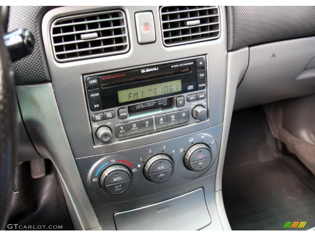 2003 Forester 2.5 XS - Platinum Silver Metallic / Gray photo #22