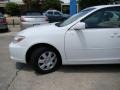 Super White - Camry LE Photo No. 29