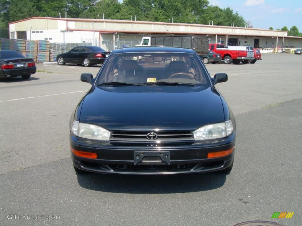 1994 Camry XLE V6 Sedan - Dark Emerald Pearl / Beige photo #3