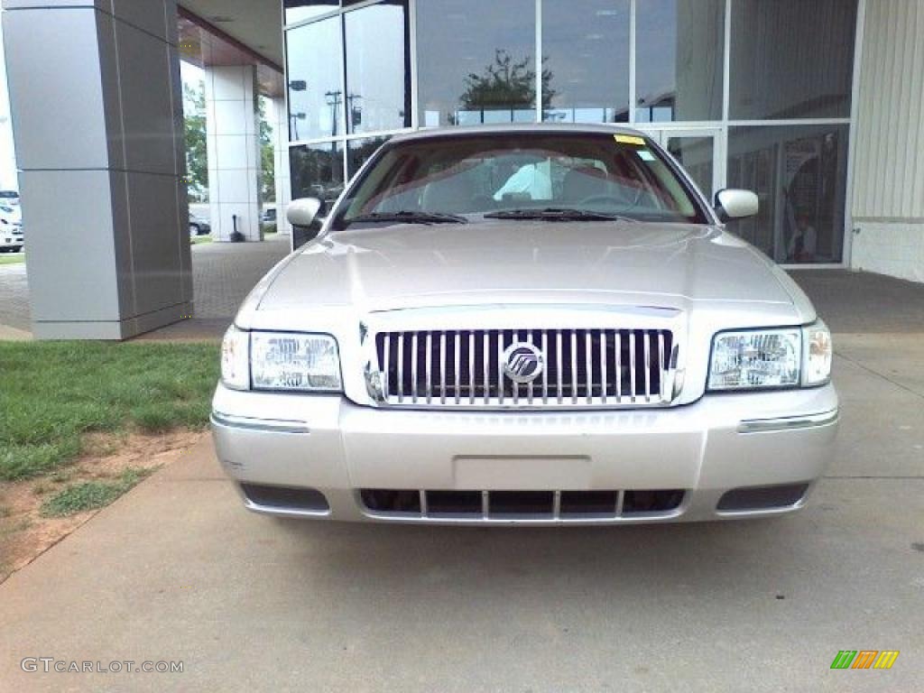 2006 Grand Marquis GS - Silver Birch Metallic / Medium Light Stone photo #2