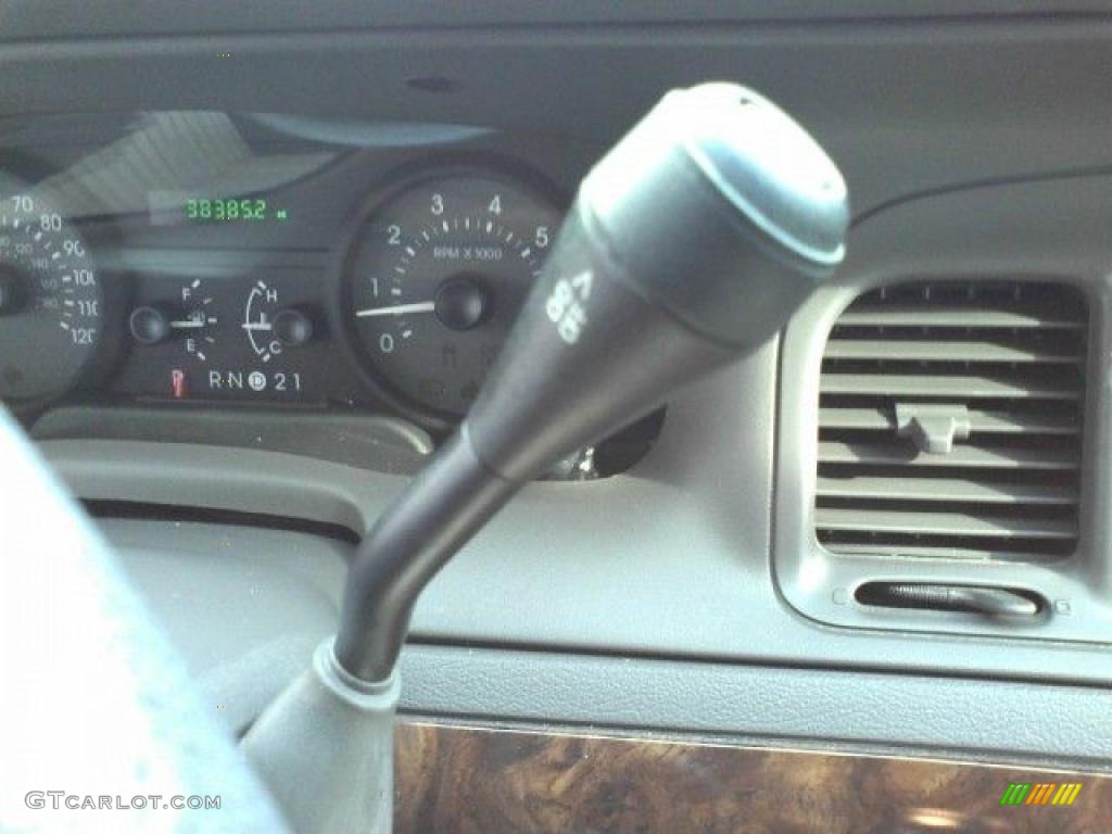 2006 Grand Marquis GS - Silver Birch Metallic / Medium Light Stone photo #10