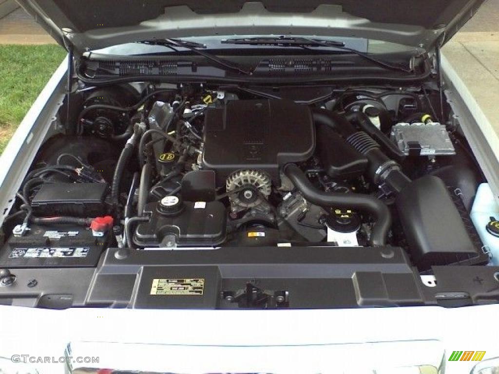 2006 Grand Marquis GS - Silver Birch Metallic / Medium Light Stone photo #19