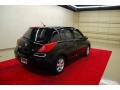 Super Black - Versa 1.8 SL Hatchback Photo No. 6