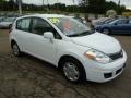 2009 Fresh Powder Nissan Versa 1.8 S Hatchback  photo #6