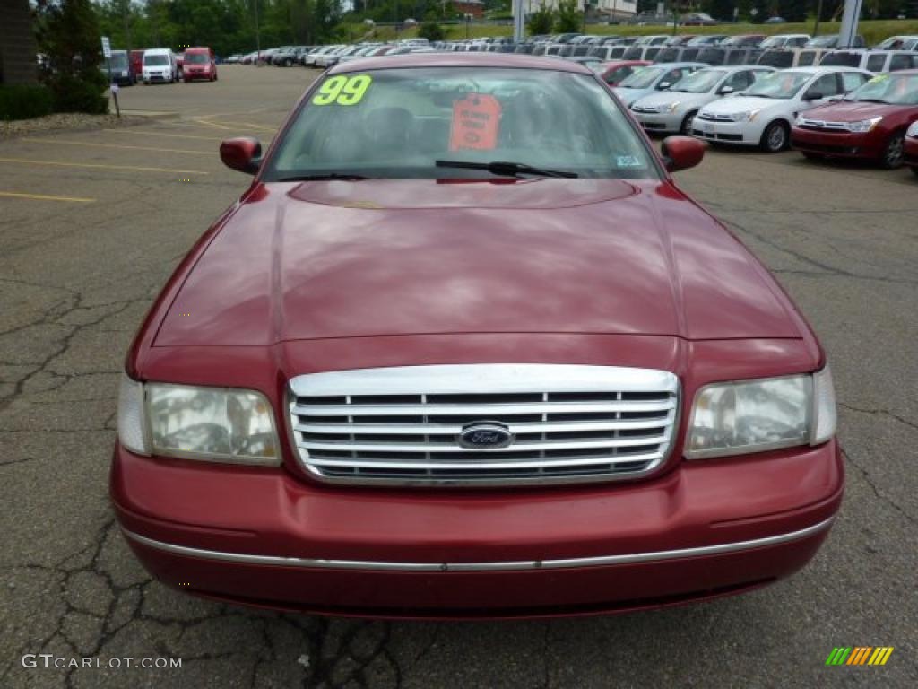 1999 Crown Victoria LX - Toreador Red Metallic / Medium Parchment photo #7