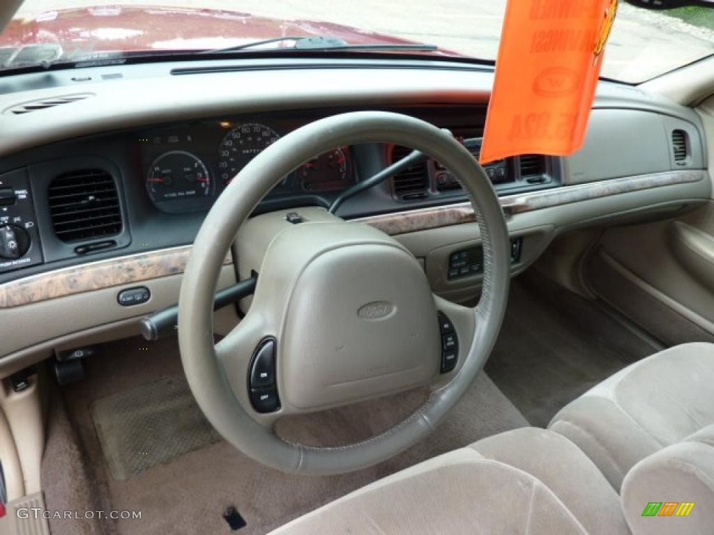 1999 Crown Victoria LX - Toreador Red Metallic / Medium Parchment photo #11