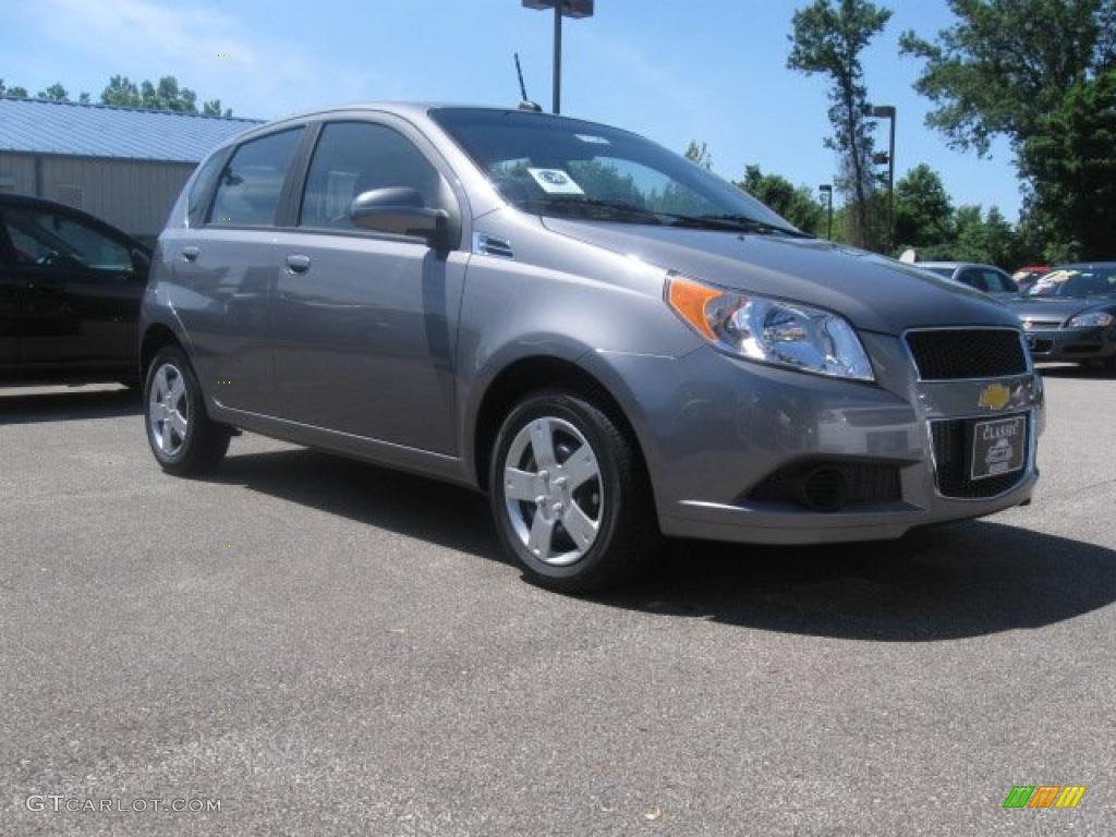 2010 Aveo Aveo5 LT - Medium Gray / Charcoal photo #3