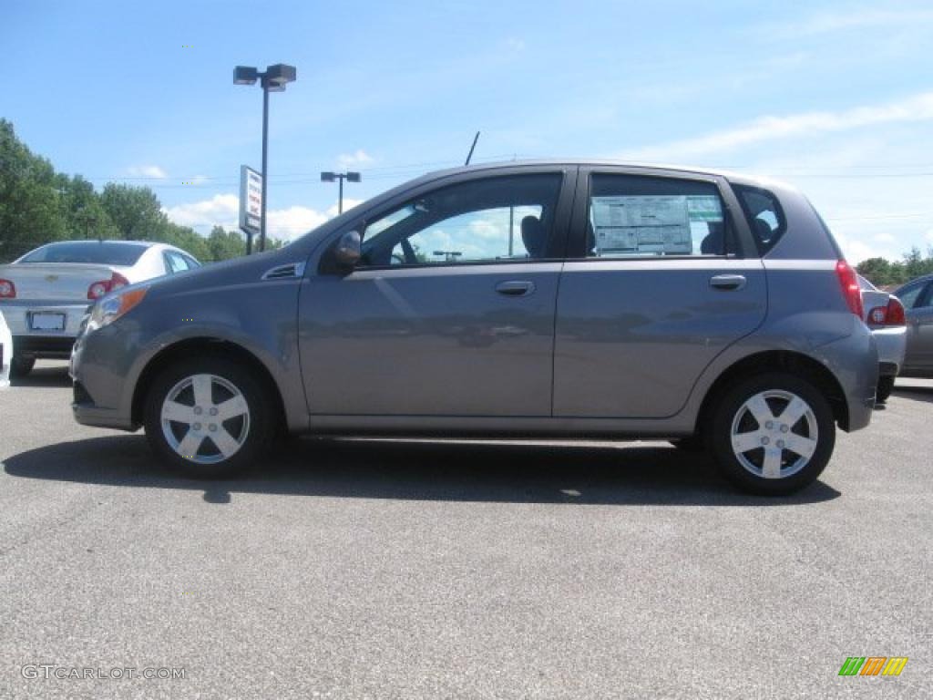 2010 Aveo Aveo5 LT - Medium Gray / Charcoal photo #5