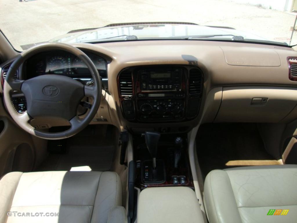 1999 Land Cruiser  - River Rock Green Metallic Mica / Ivory photo #40