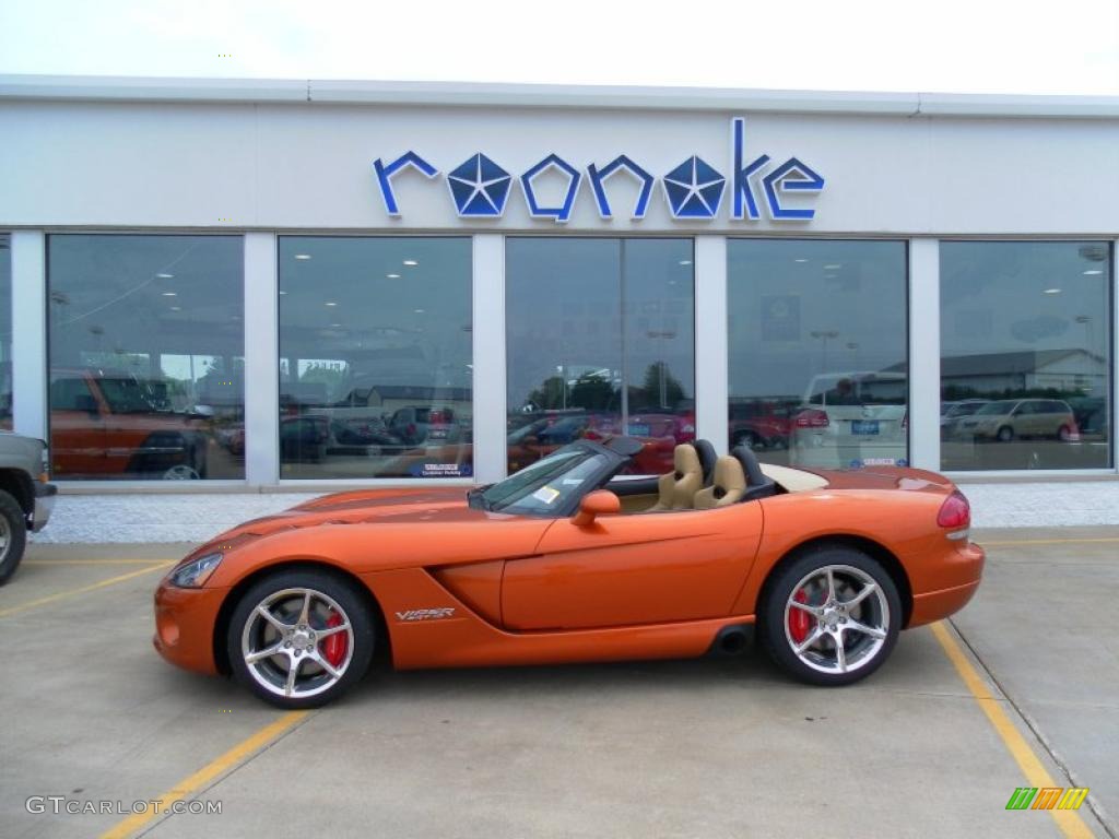 2010 Viper SRT10 - Toxic Orange Pearl / Black/Tan photo #1