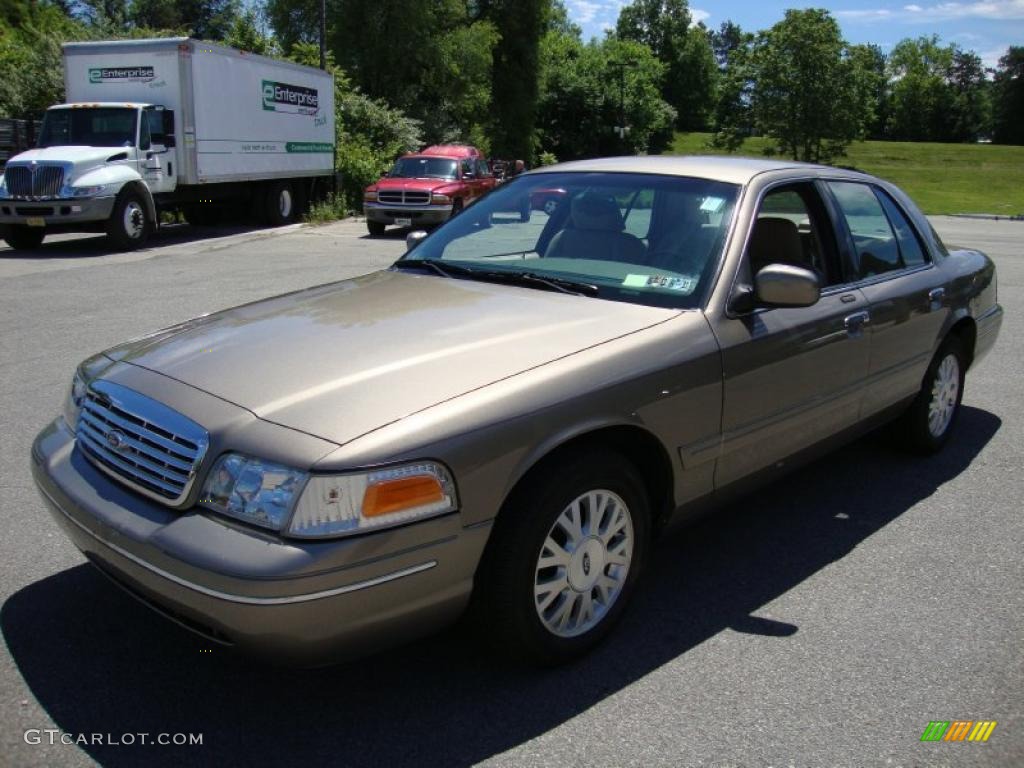 2003 Crown Victoria LX - Arizona Beige Metallic / Medium Parchment photo #2