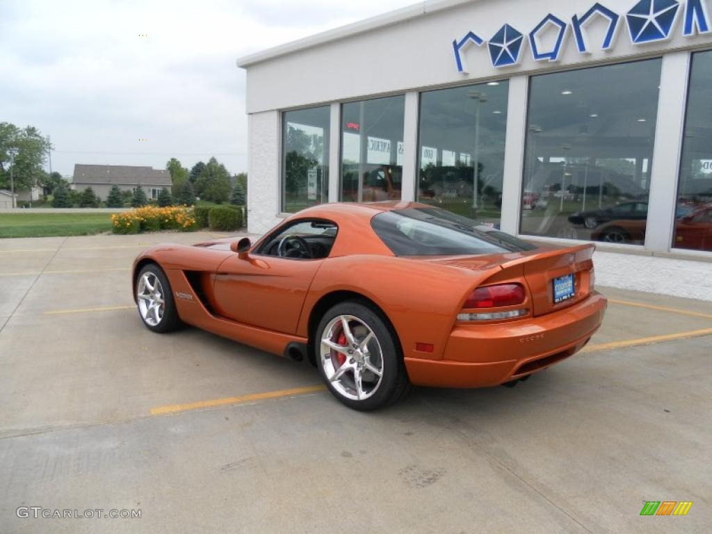 Toxic Orange Pearl Dodge Viper Srt Coupe Photo