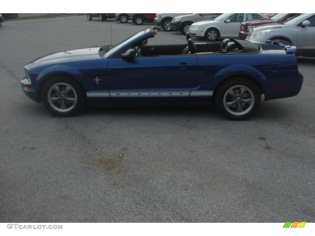 2006 Mustang V6 Premium Convertible - Vista Blue Metallic / Dark Charcoal photo #5
