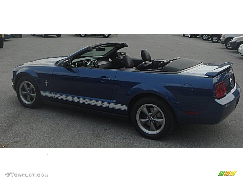 2006 Mustang V6 Premium Convertible - Vista Blue Metallic / Dark Charcoal photo #6