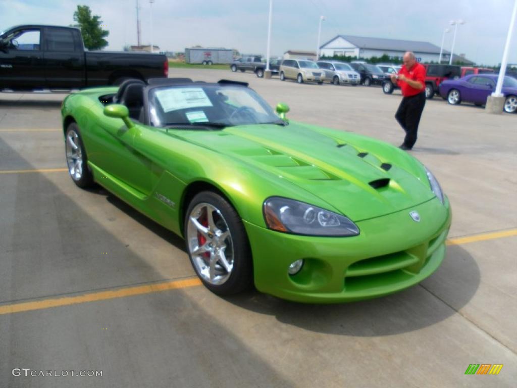 2010 Viper SRT10 - Viper Snakeskin Green Pearl / Black photo #4