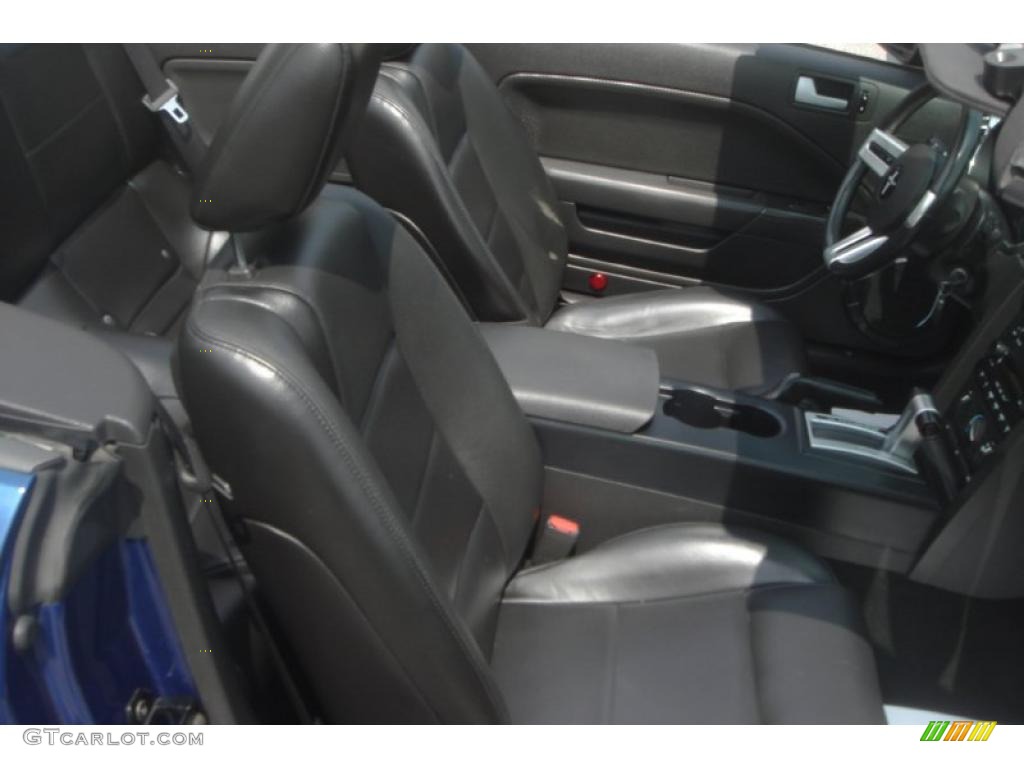 2006 Mustang V6 Premium Convertible - Vista Blue Metallic / Dark Charcoal photo #29