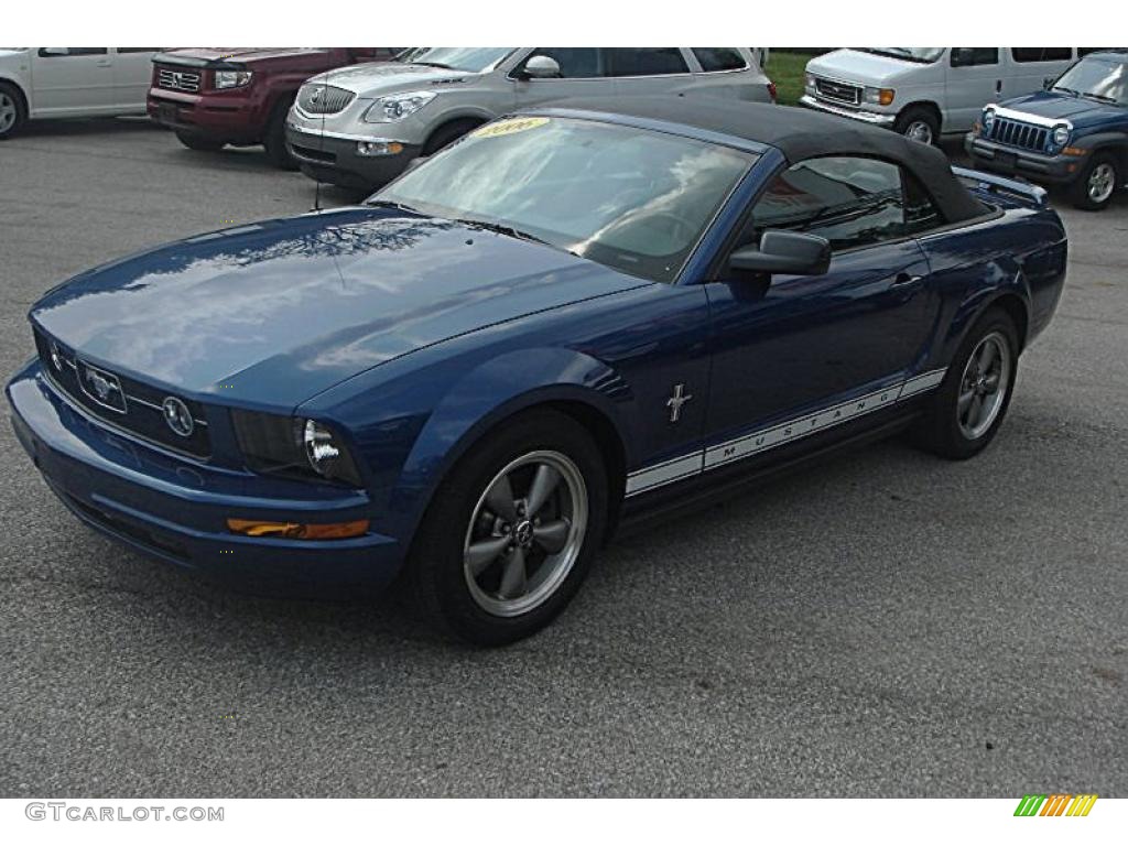 2006 Mustang V6 Premium Convertible - Vista Blue Metallic / Dark Charcoal photo #32