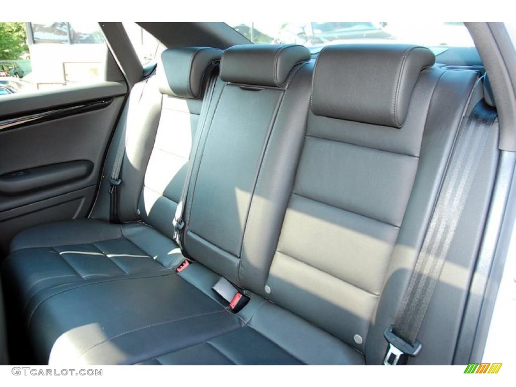 2008 A4 2.0T quattro S-Line Sedan - Light Silver Metallic / Black photo #19