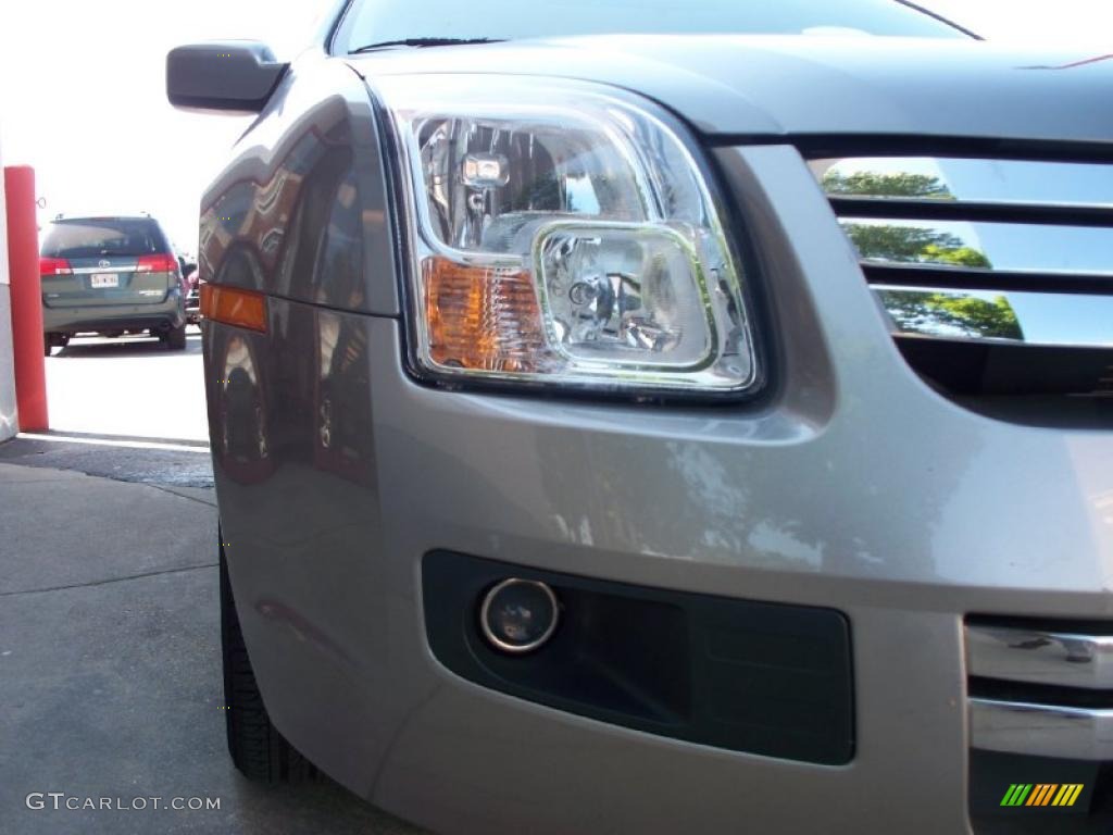 2008 Fusion SE - Vapor Silver Metallic / Charcoal Black photo #27