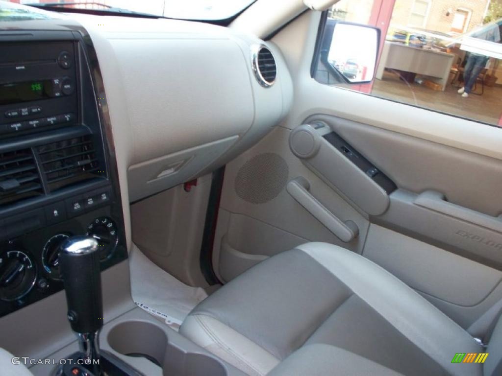 2007 Explorer XLT 4x4 - Redfire Metallic / Camel photo #17