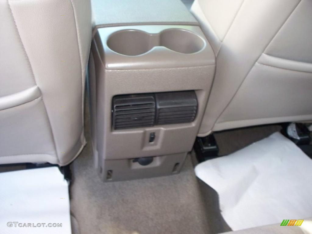 2007 Explorer XLT 4x4 - Redfire Metallic / Camel photo #21