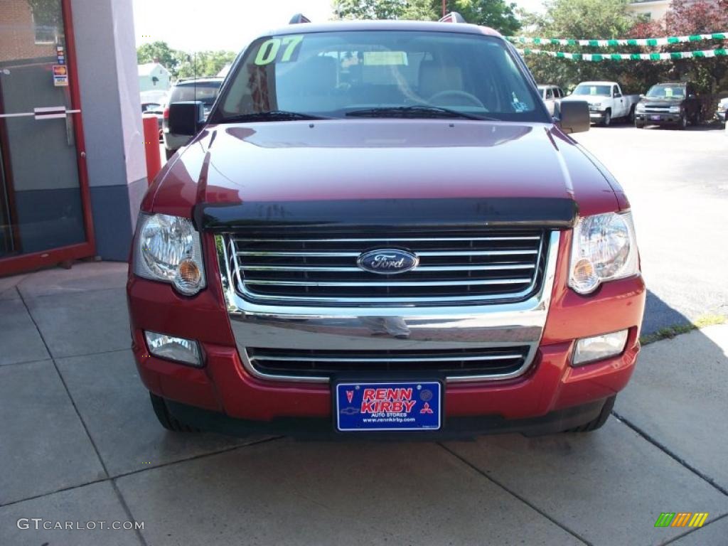 2007 Explorer XLT 4x4 - Redfire Metallic / Camel photo #37