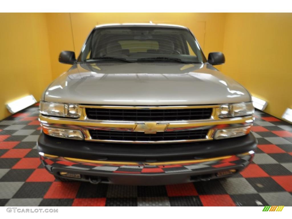 2004 Tahoe LS - Silver Birch Metallic / Gray/Dark Charcoal photo #2