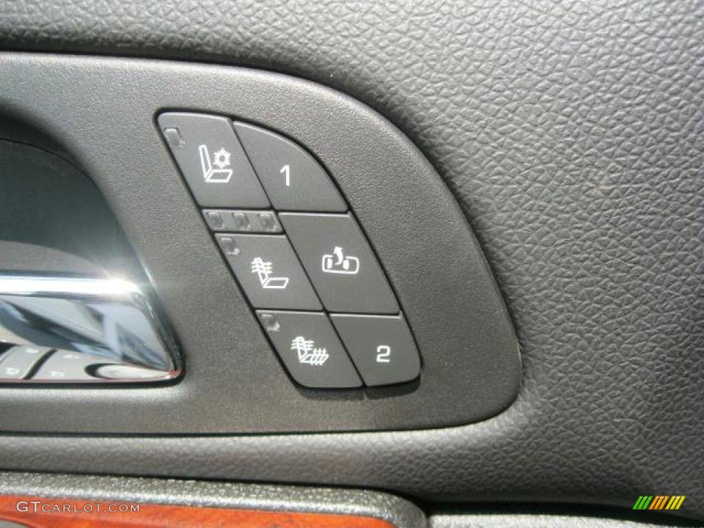 2010 Avalanche LTZ - White Diamond Tricoat / Ebony photo #10