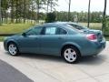 2009 Silver Moss Saturn Aura XE  photo #9