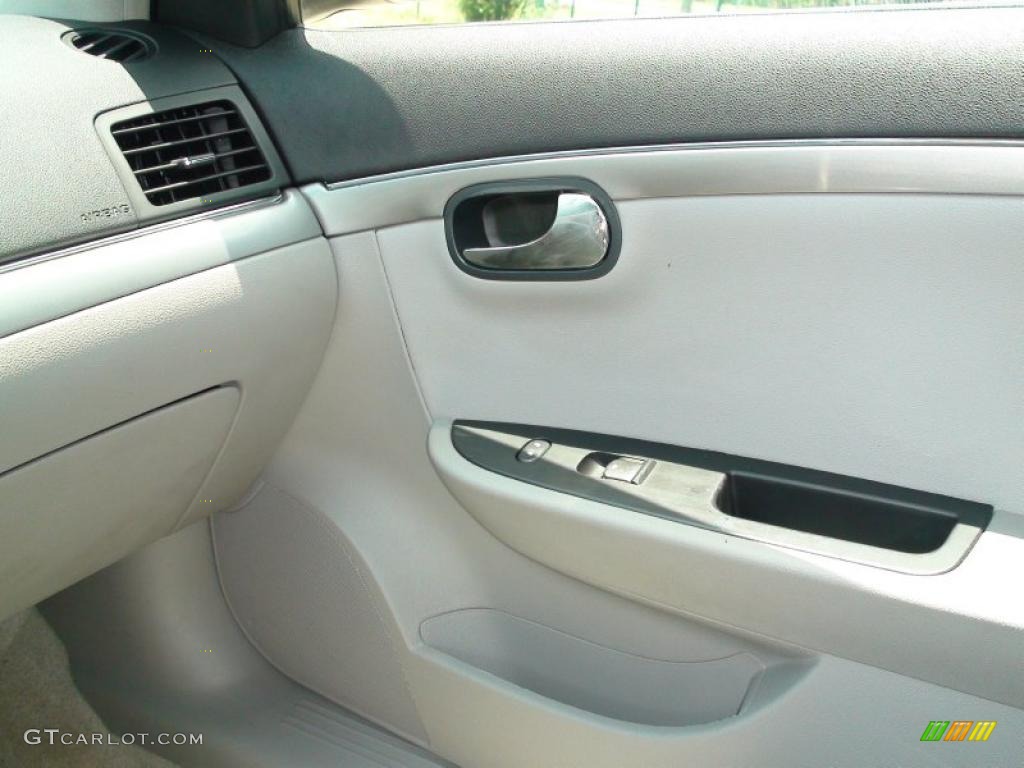 2009 Aura XE - Silver Moss / Gray photo #27