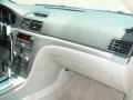 2009 Silver Moss Saturn Aura XE  photo #29