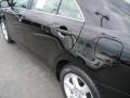 Black - Camry LE Photo No. 7