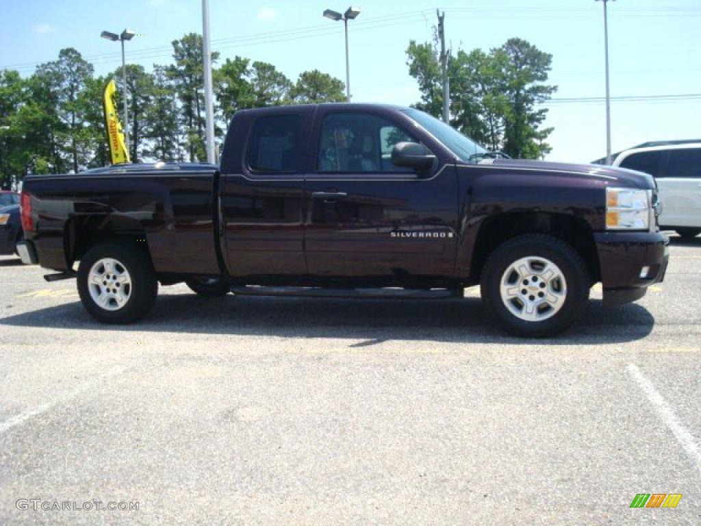 2008 Silverado 1500 LT Extended Cab - Dark Cherry Metallic / Light Cashmere/Ebony Accents photo #5