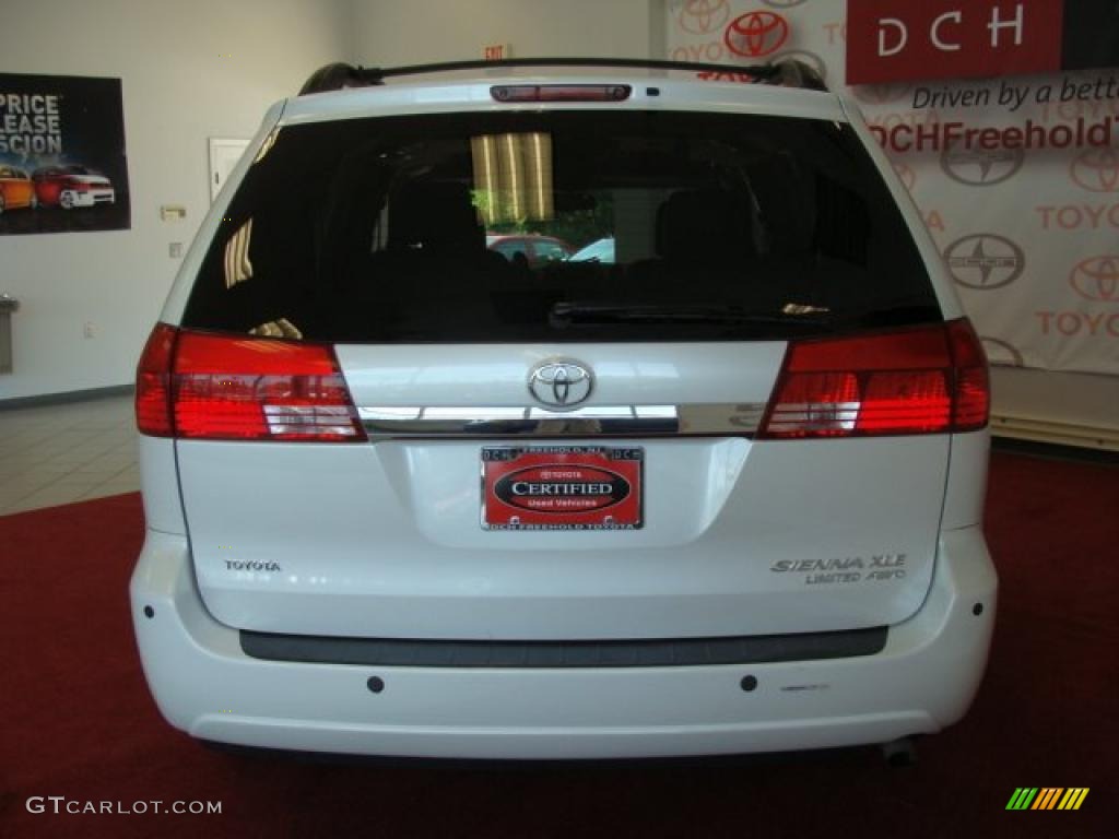 2005 Sienna XLE Limited AWD - Natural White / Taupe photo #8
