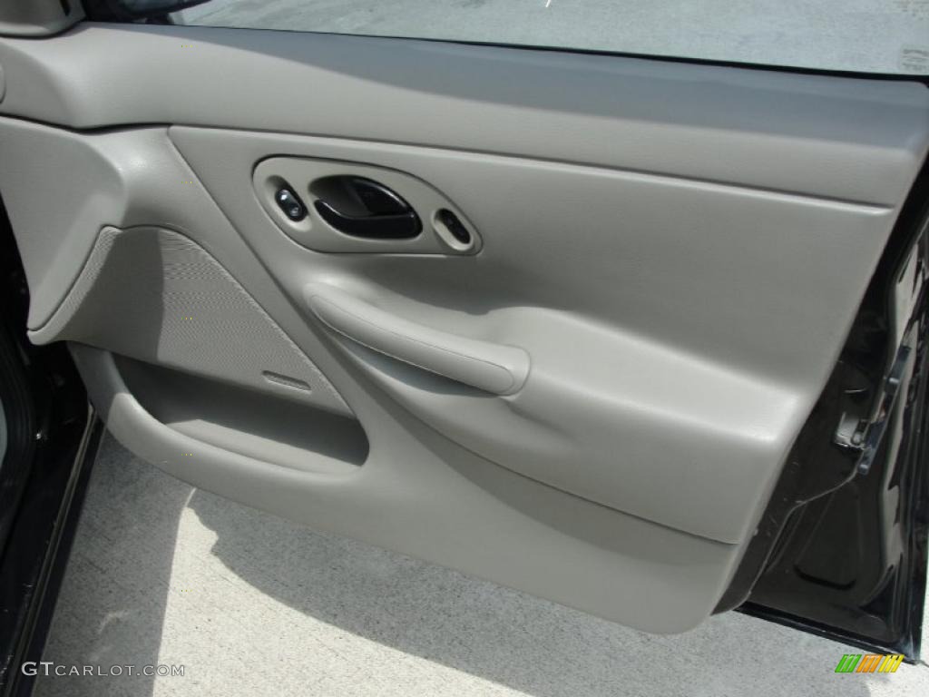 2000 Contour SE Sport - Black / Greystone photo #21