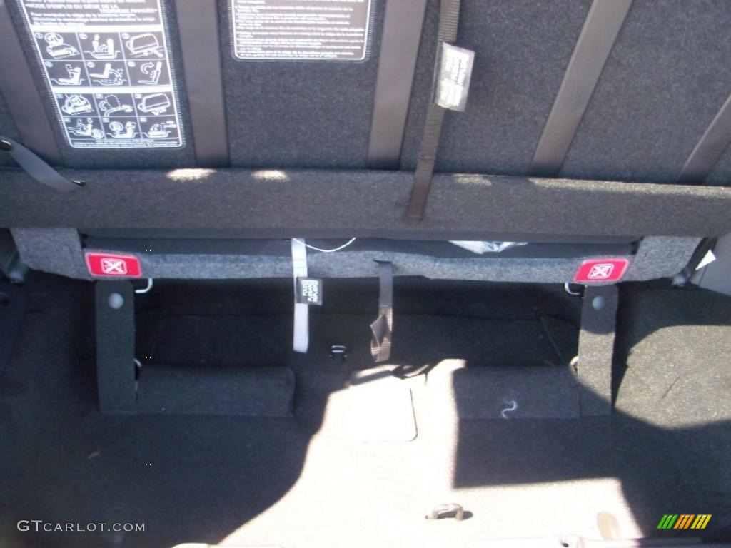 2010 Outlander SE 4WD - Cosmic Blue Metallic / Black photo #21