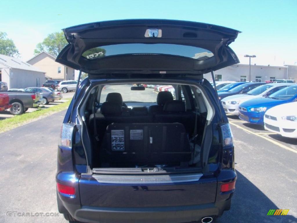 2010 Outlander SE 4WD - Cosmic Blue Metallic / Black photo #22