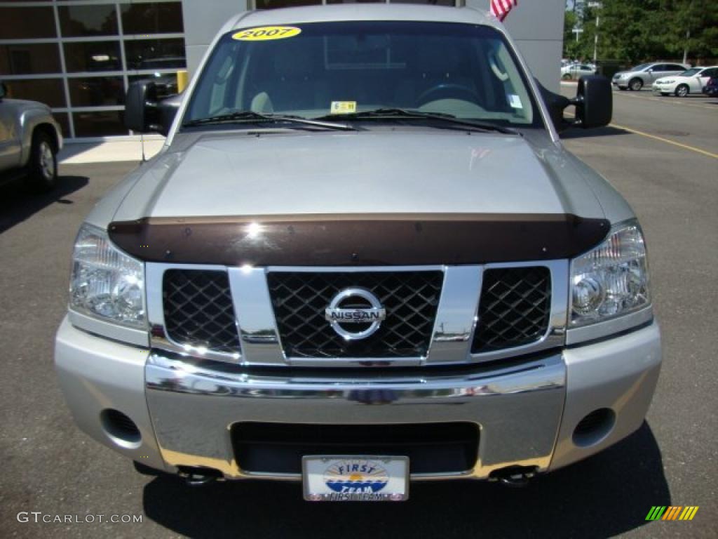 2007 Titan SE Crew Cab - Radiant Silver / Steel Gray photo #8