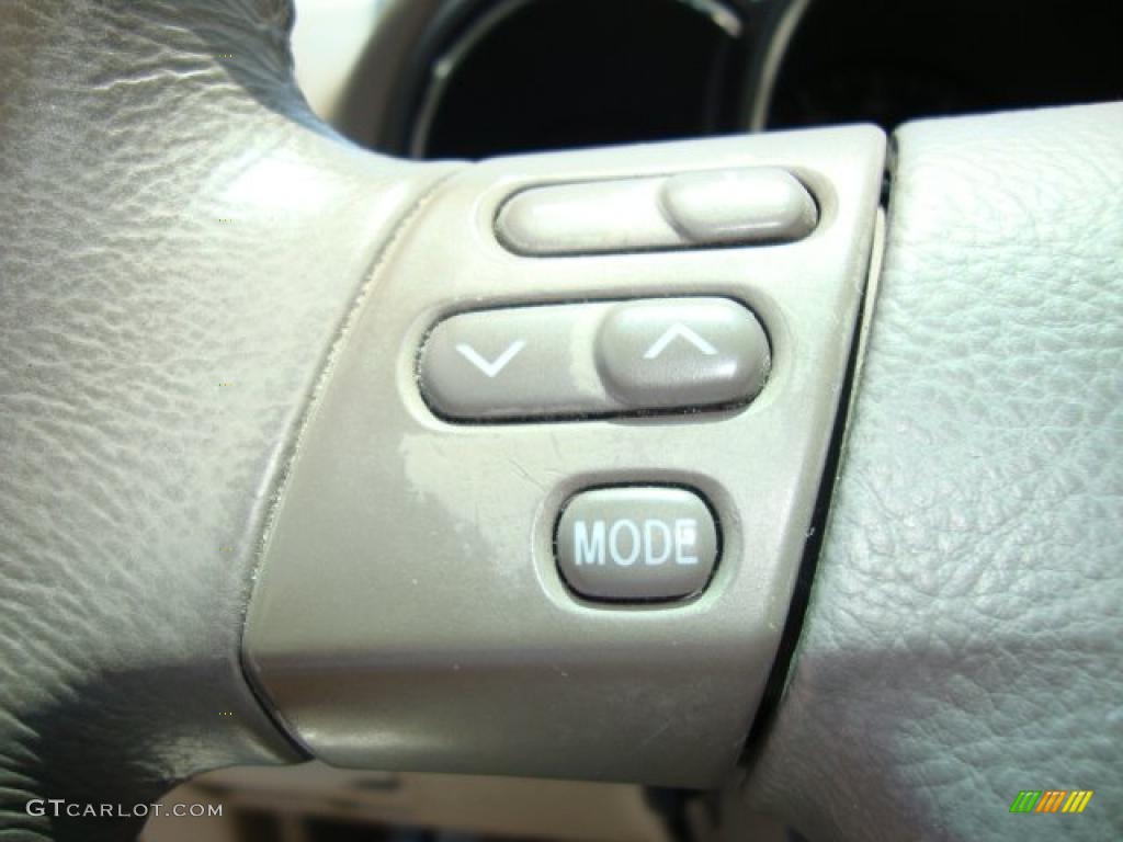 2004 RX 330 AWD - Crystal White Pearl / Ivory photo #19