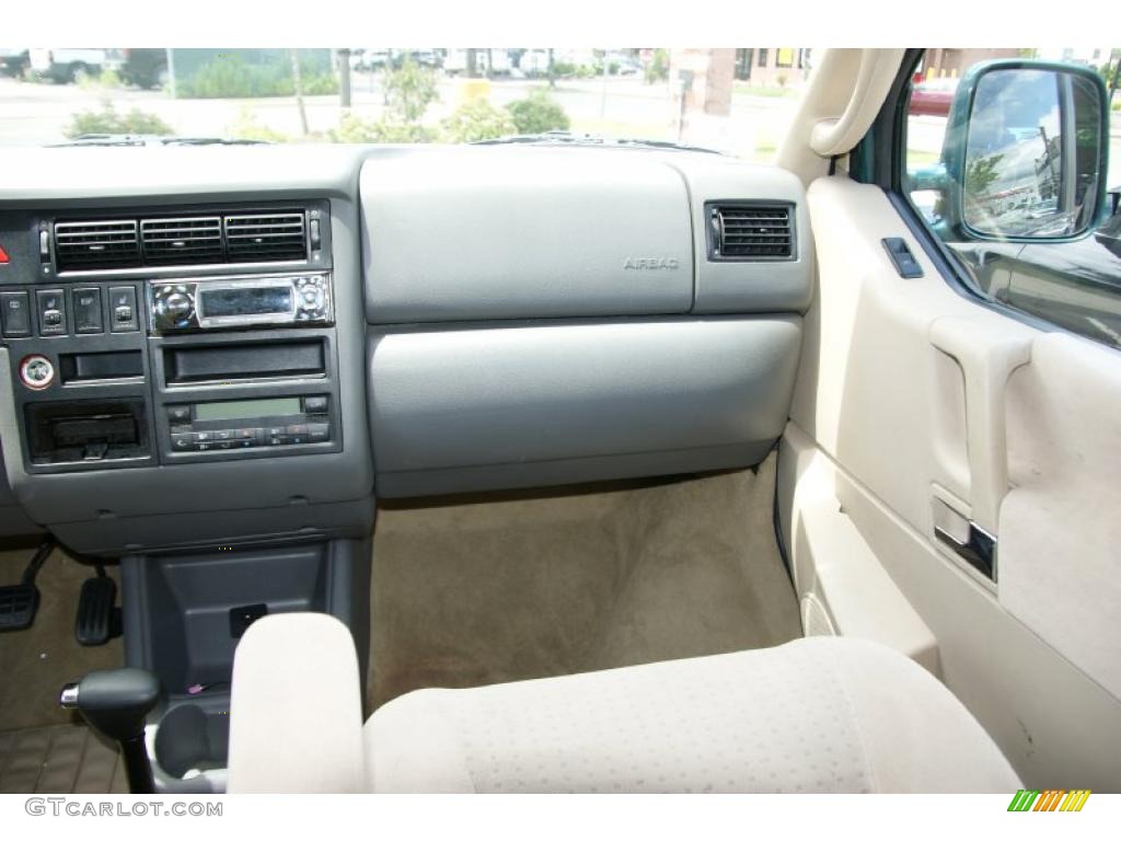 2003 EuroVan GLS - Emerald Green Pearl / Beige photo #14