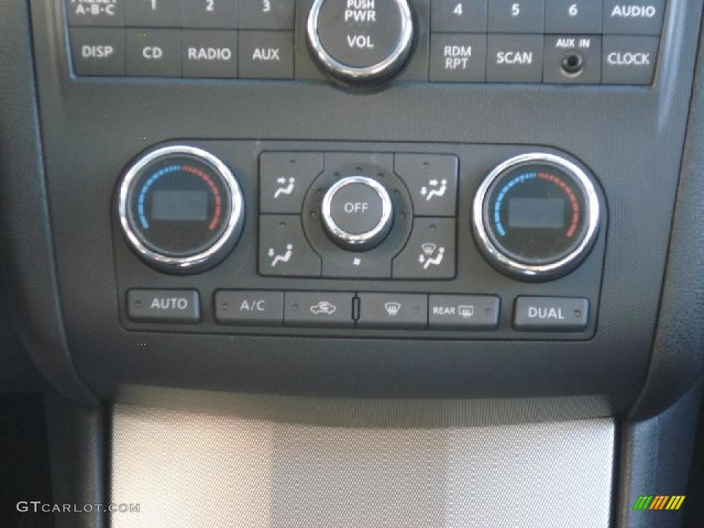 2007 Altima 2.5 SL - Super Black / Charcoal photo #20